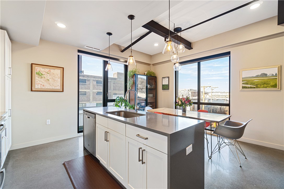 2545 Penn Avenue 304