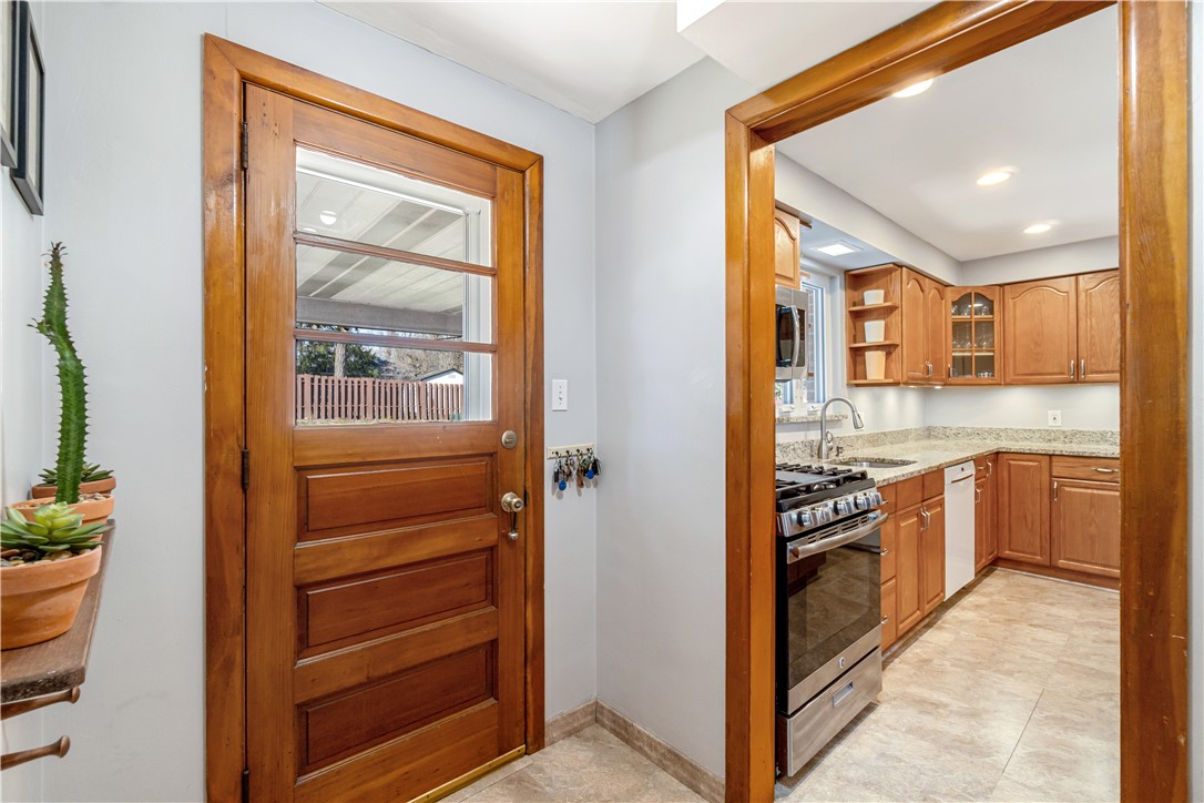 101 Parise Rd