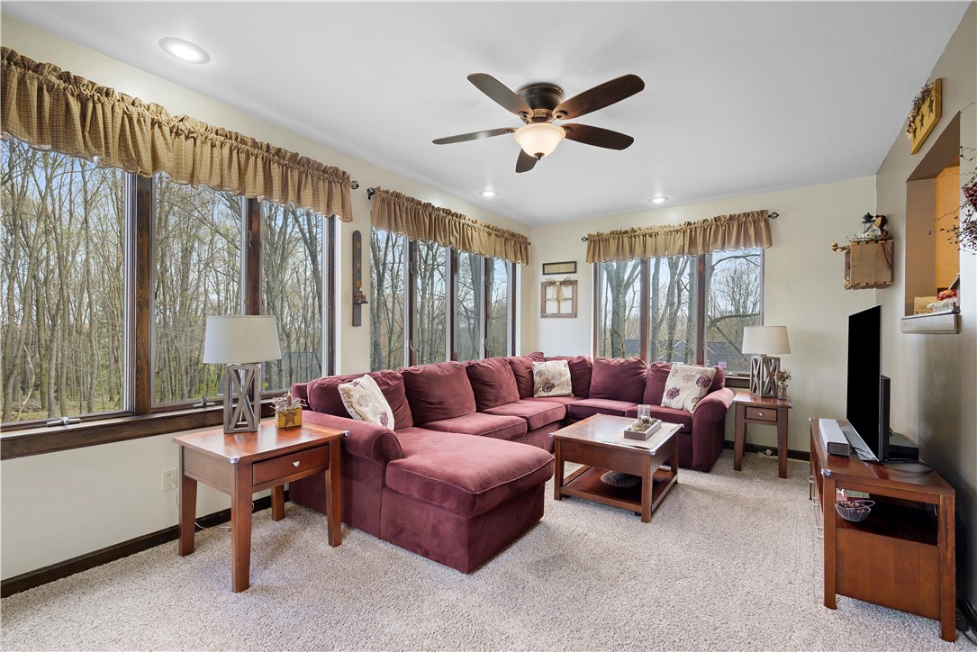 282 Sawmill Run Rd