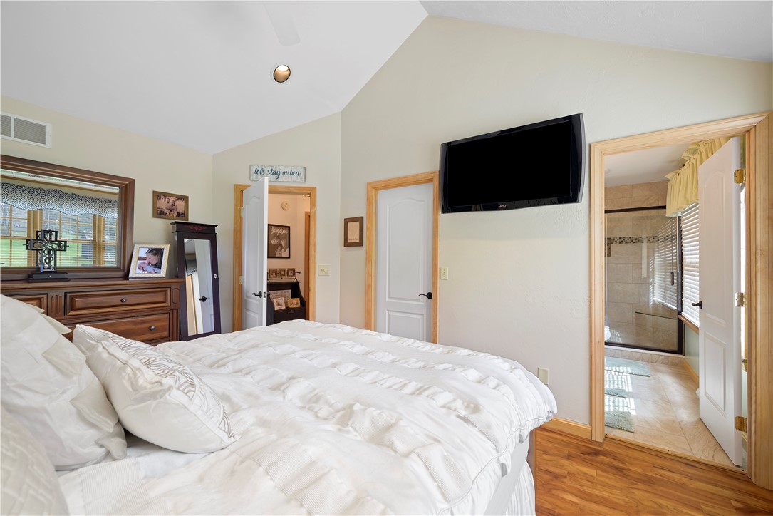 282 Sawmill Run Rd