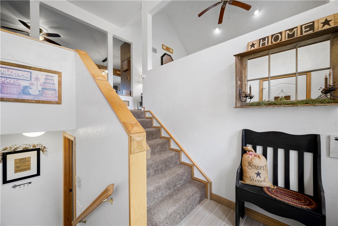 282 Sawmill Run Rd