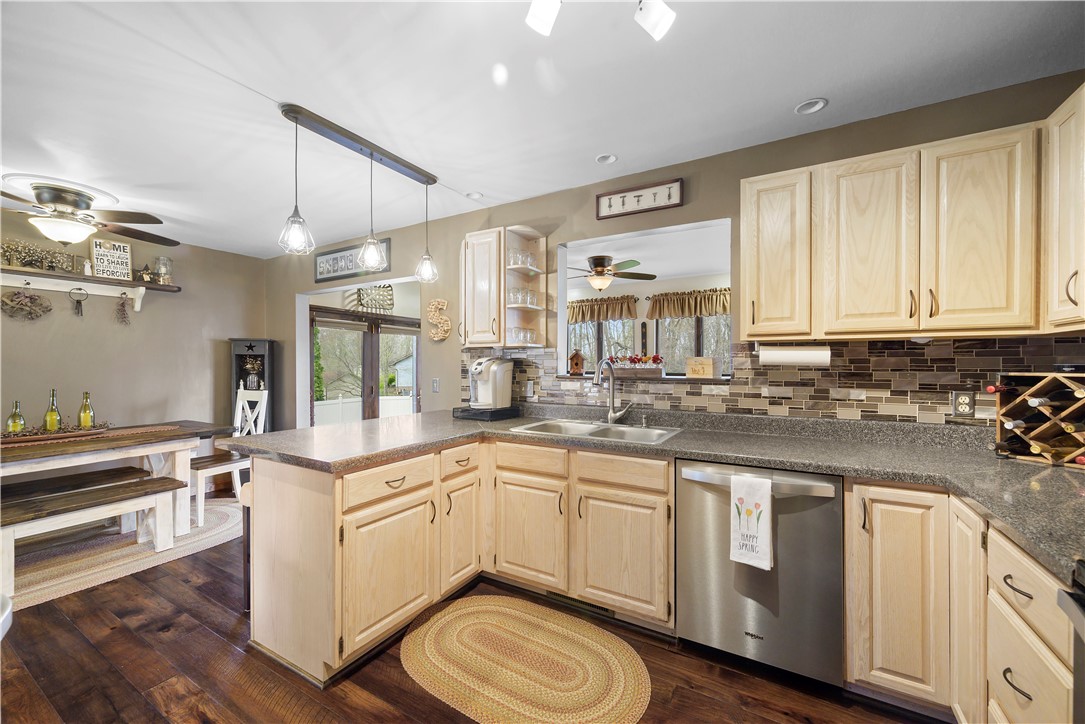 282 Sawmill Run Rd