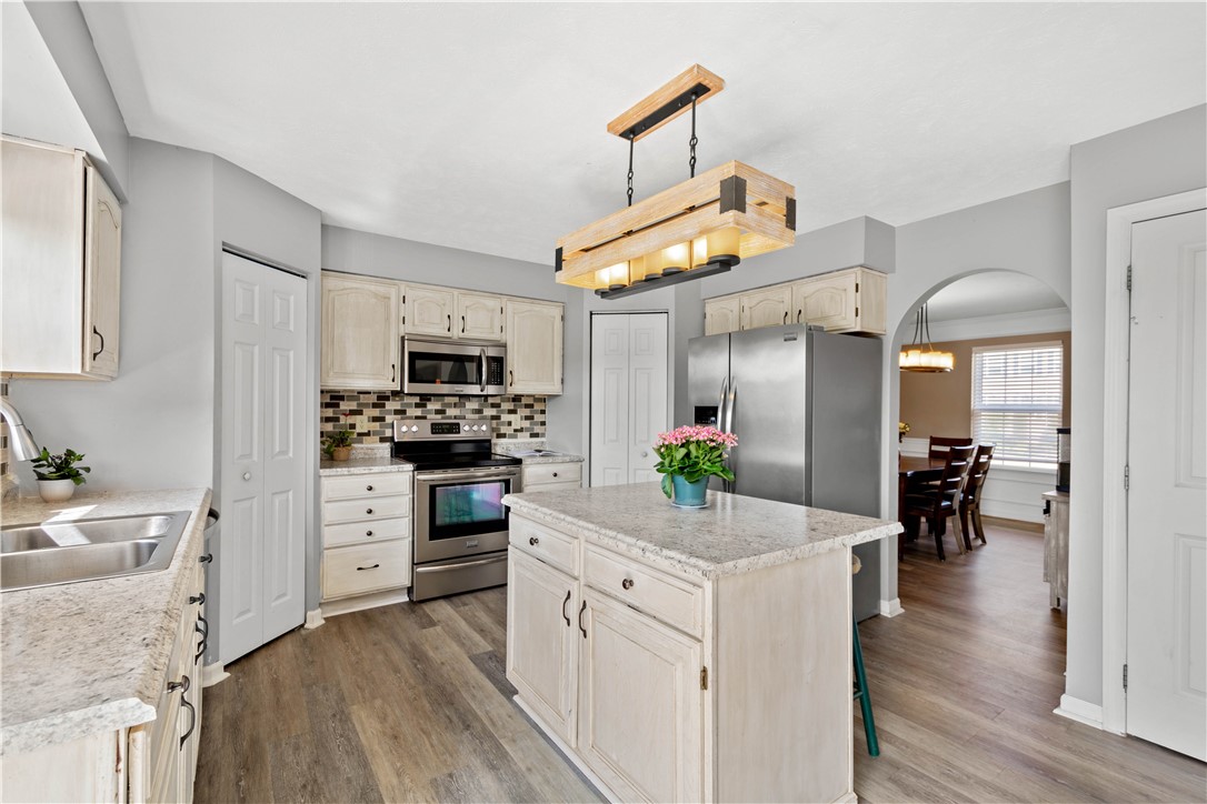 1367 Lucia Dr