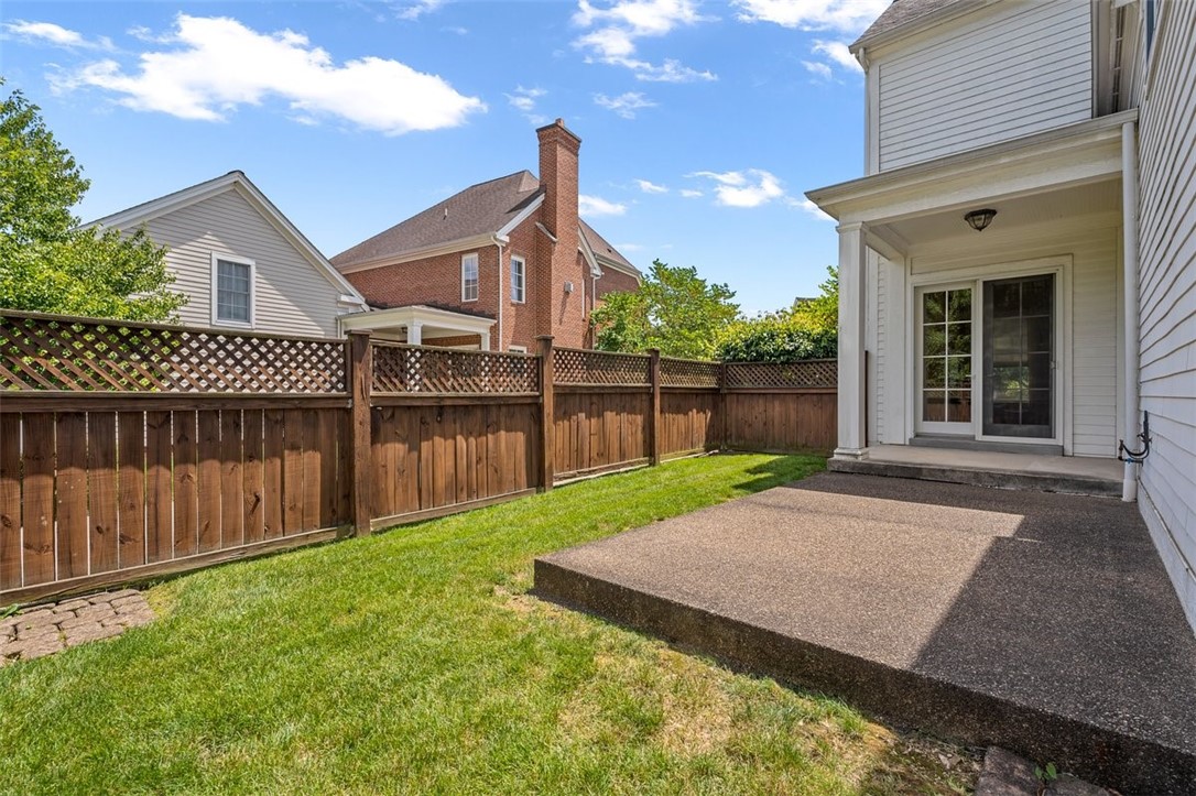 1541 BILTMORE LANE