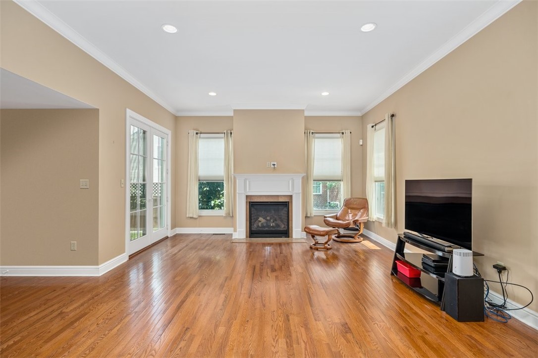 1541 BILTMORE LANE