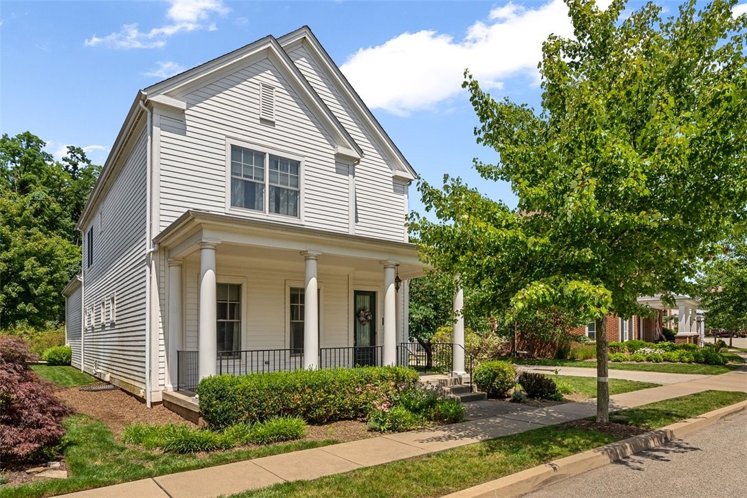 1541 BILTMORE LANE