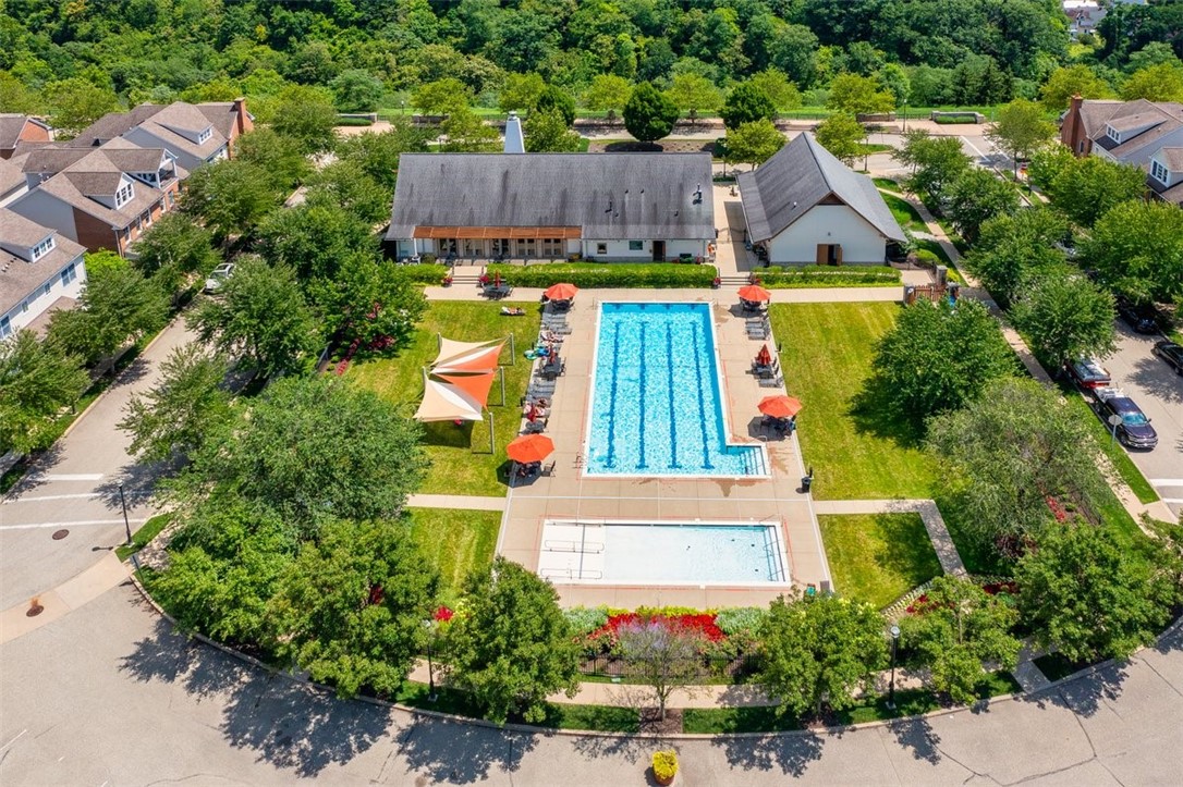 1541 BILTMORE LANE