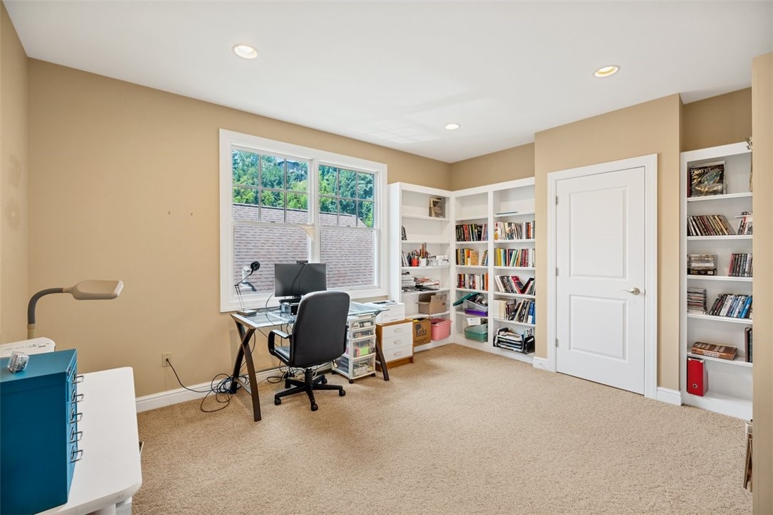 1541 BILTMORE LANE
