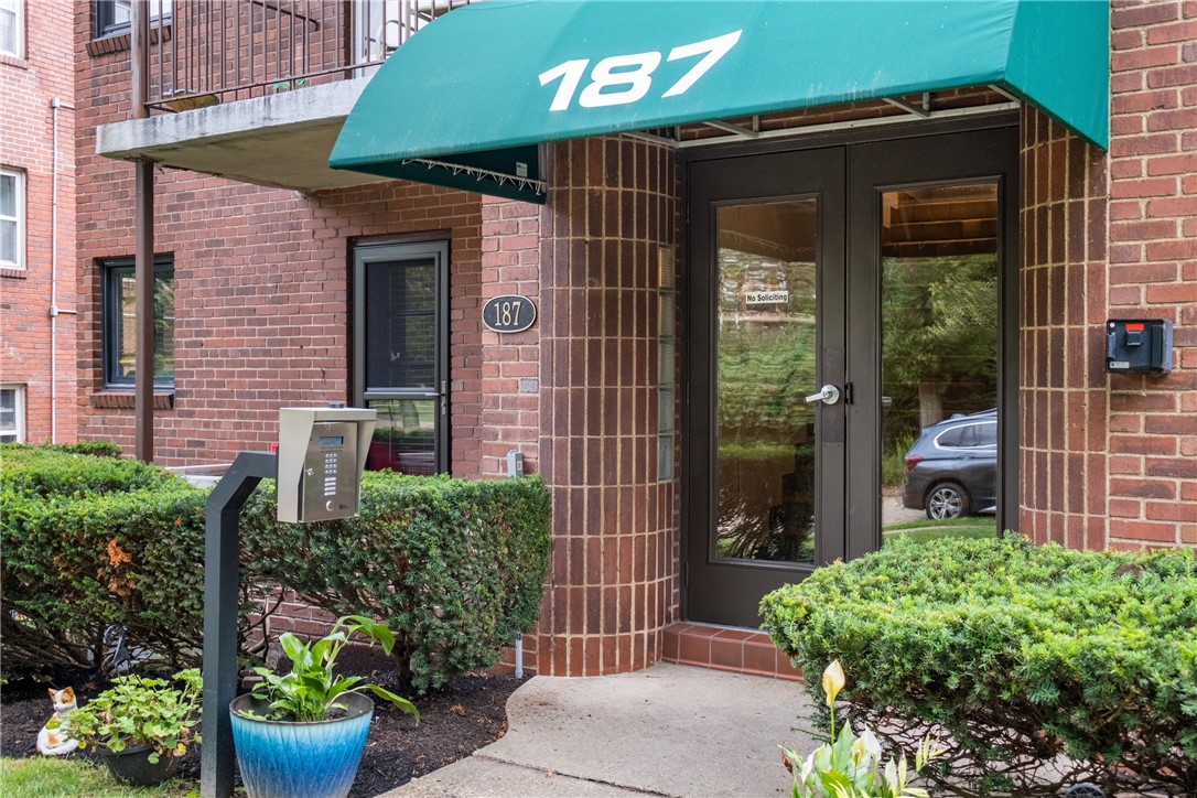 187 Morrison Drive 13