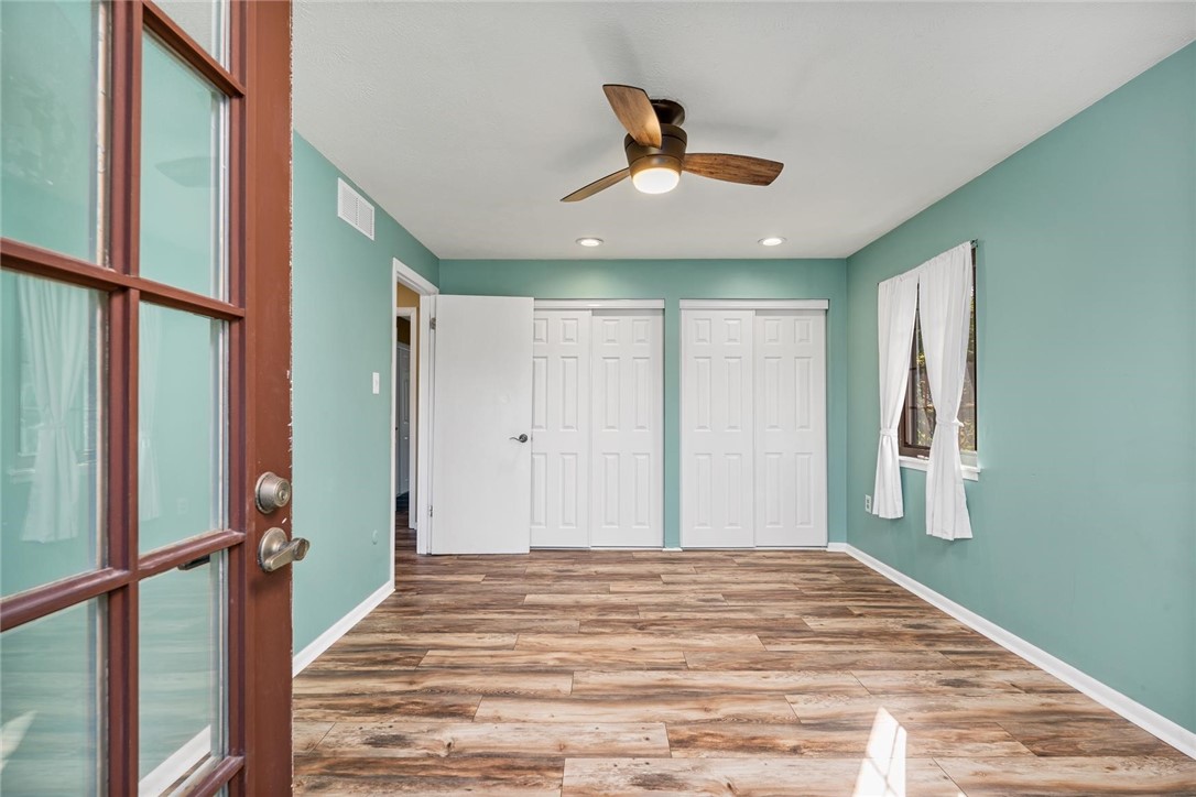1682 RIDGEWOOD DRIVE