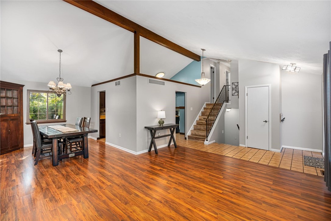 1682 RIDGEWOOD DRIVE