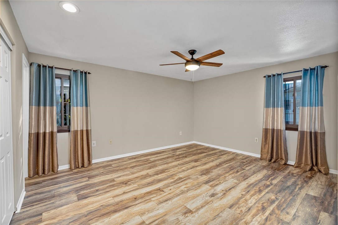 1682 RIDGEWOOD DRIVE