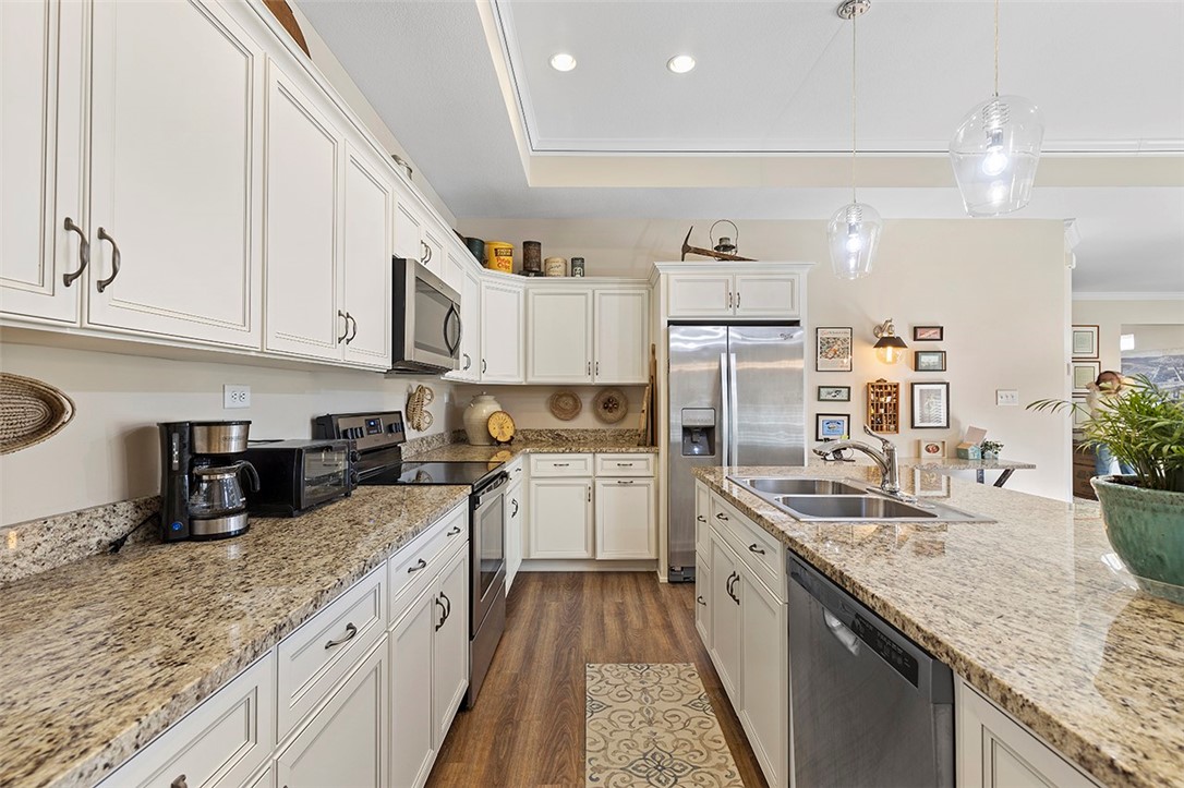 111 Hill Place Dr