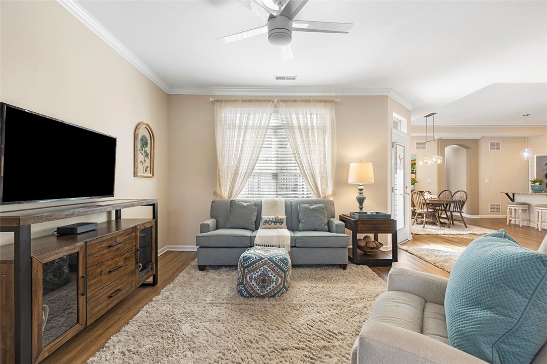 111 Hill Place Dr