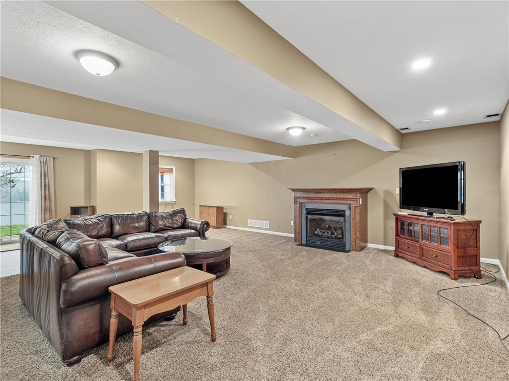 310 WOODCREST DRIVE