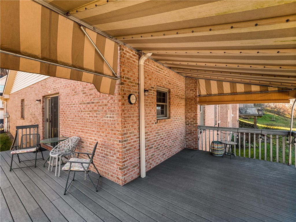 310 WOODCREST DRIVE