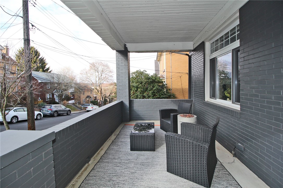 1664 Hillsdale Ave