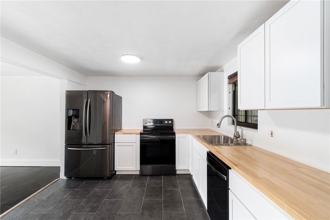 135 W 8th Street