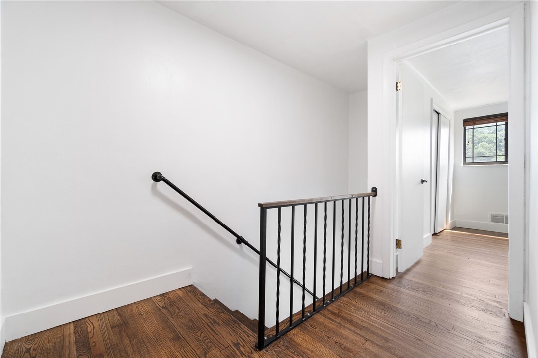 135 W 8th Street