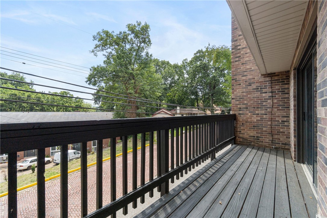 135 W 8th Street