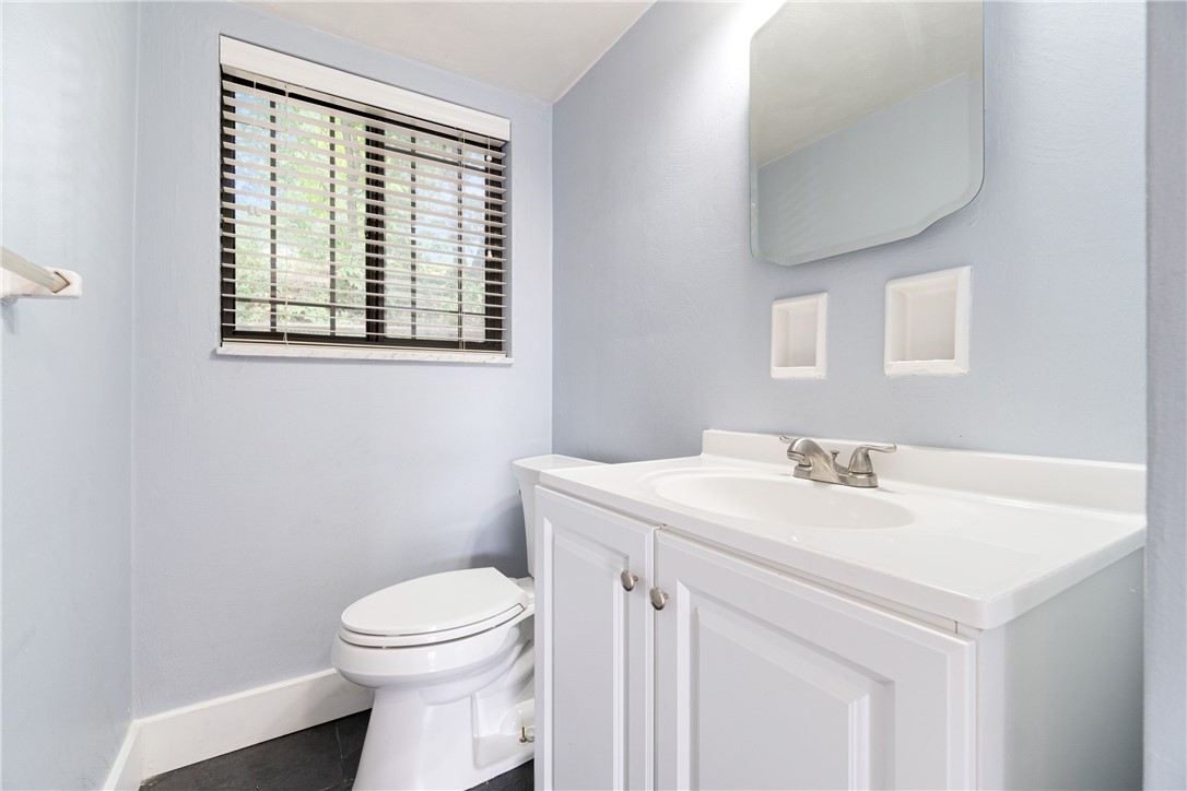 135 W 8th Street