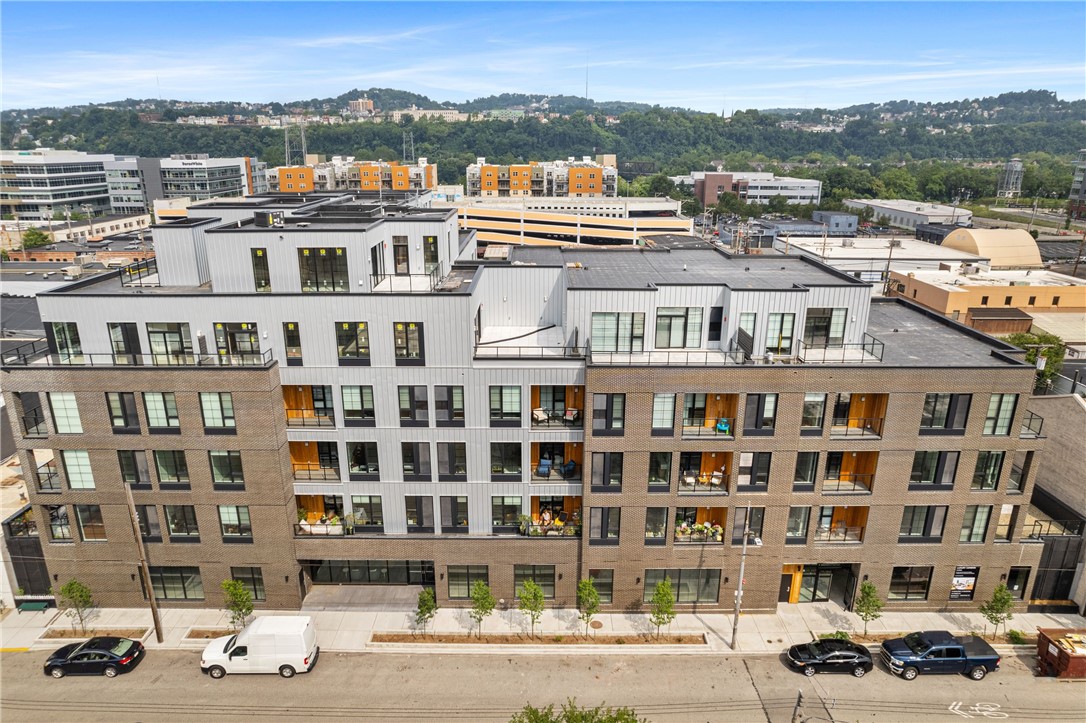 2635 Penn Ave 506