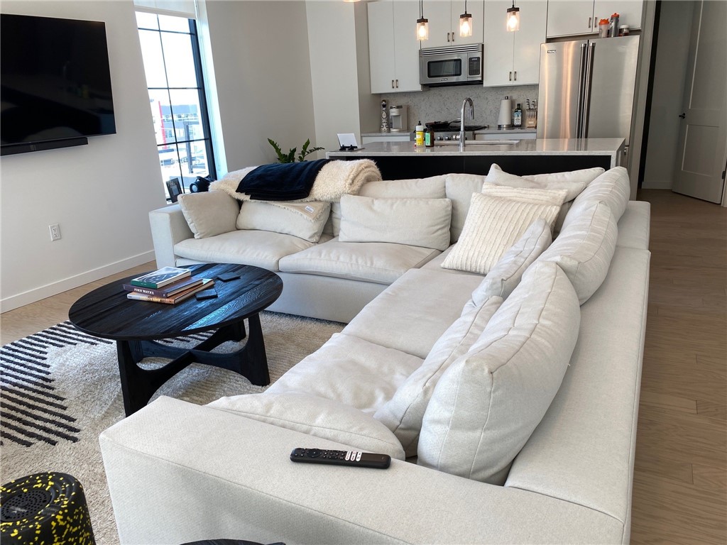 2635 Penn Ave 506