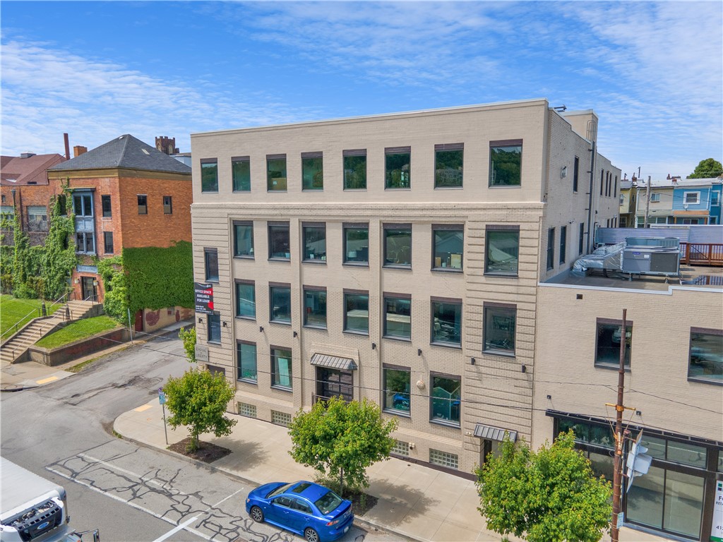 4041 LIBERTY AVENUE 300