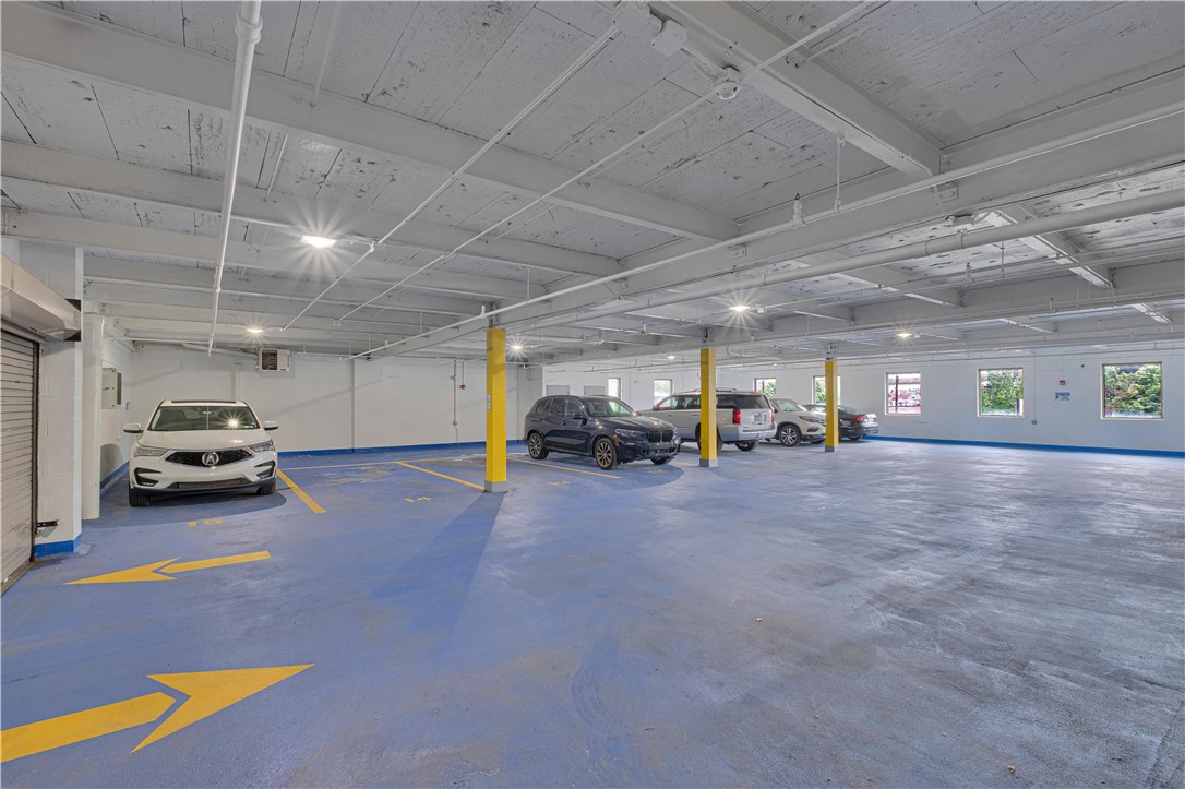 4041 LIBERTY AVENUE 300