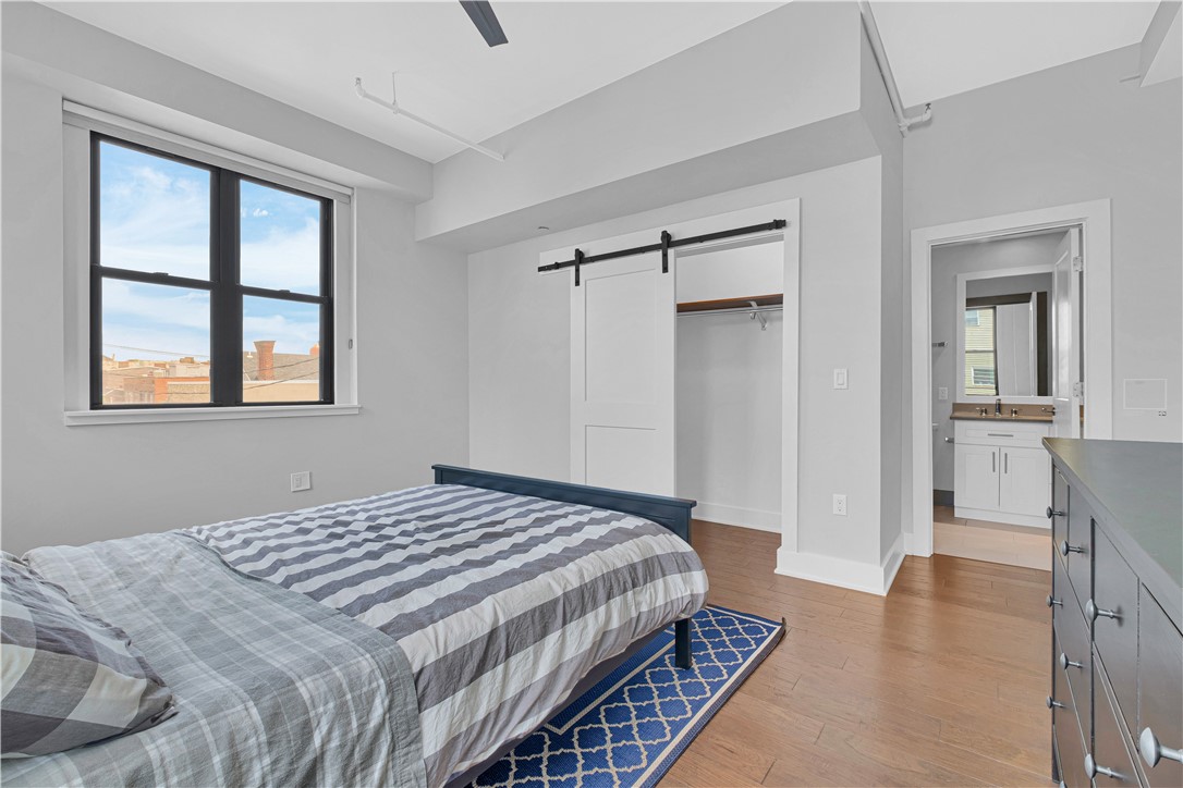 4041 LIBERTY AVENUE 300