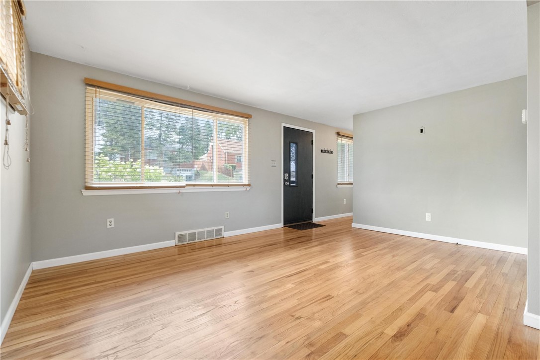 748 Edgewater Drive