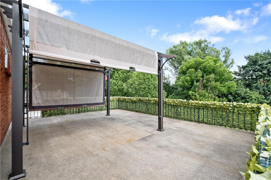 748 Edgewater Drive
