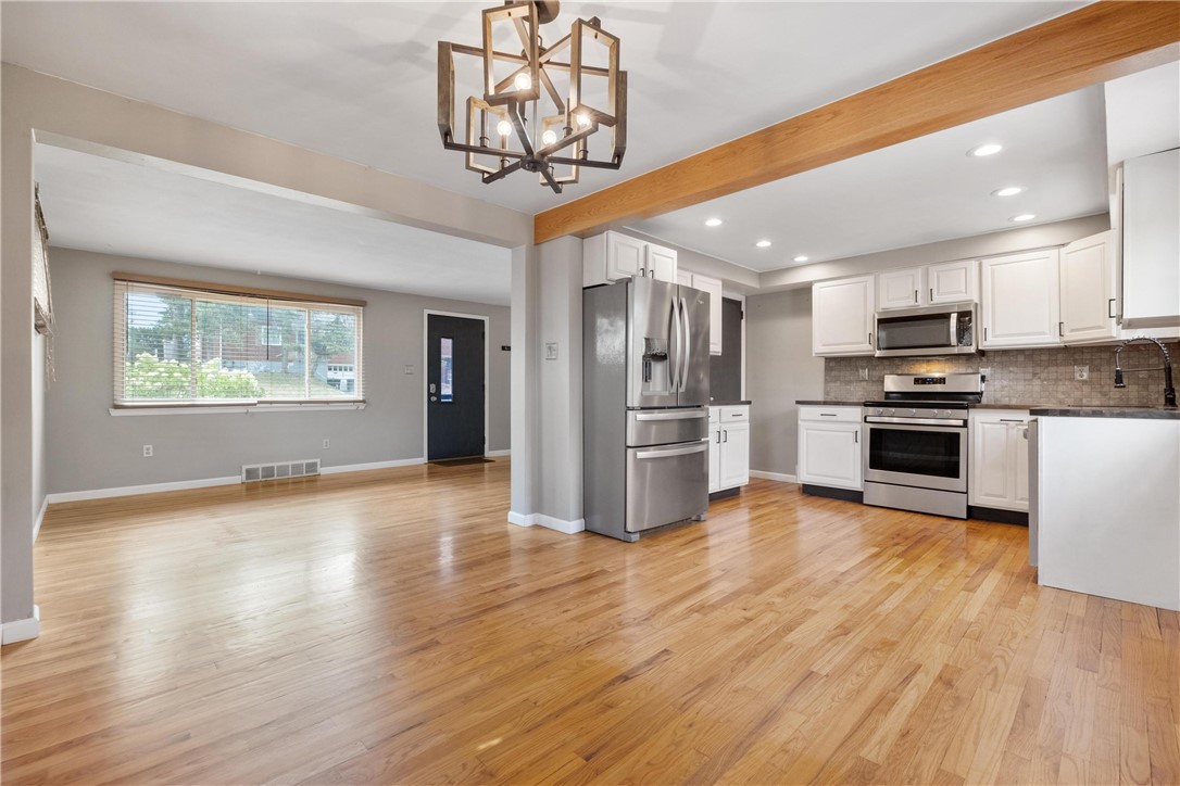 748 Edgewater Drive