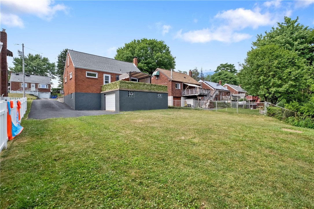 748 Edgewater Drive