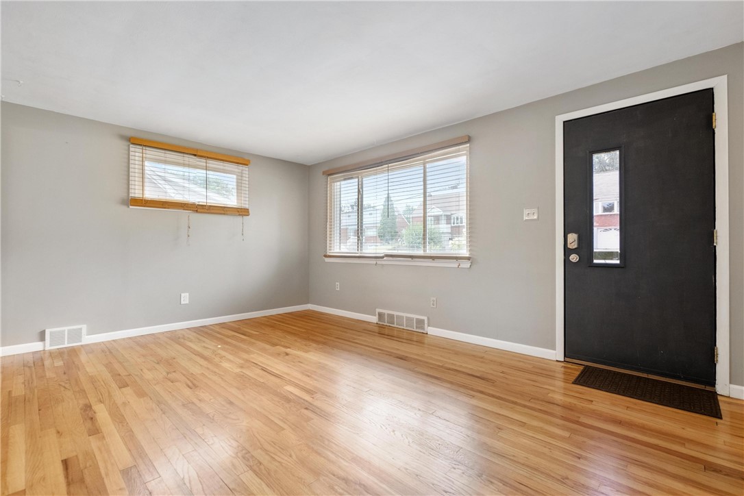 748 Edgewater Drive
