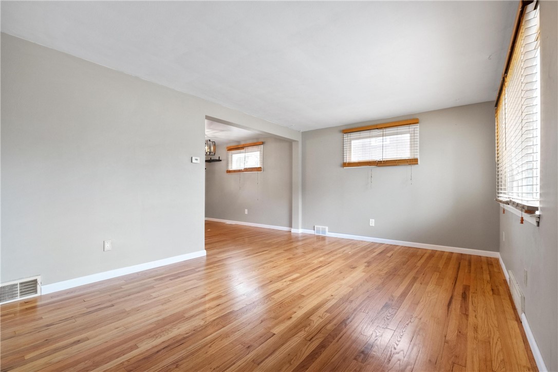 748 Edgewater Drive