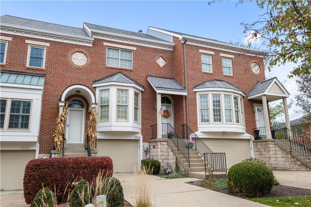 1004 ALDEN DRIVE