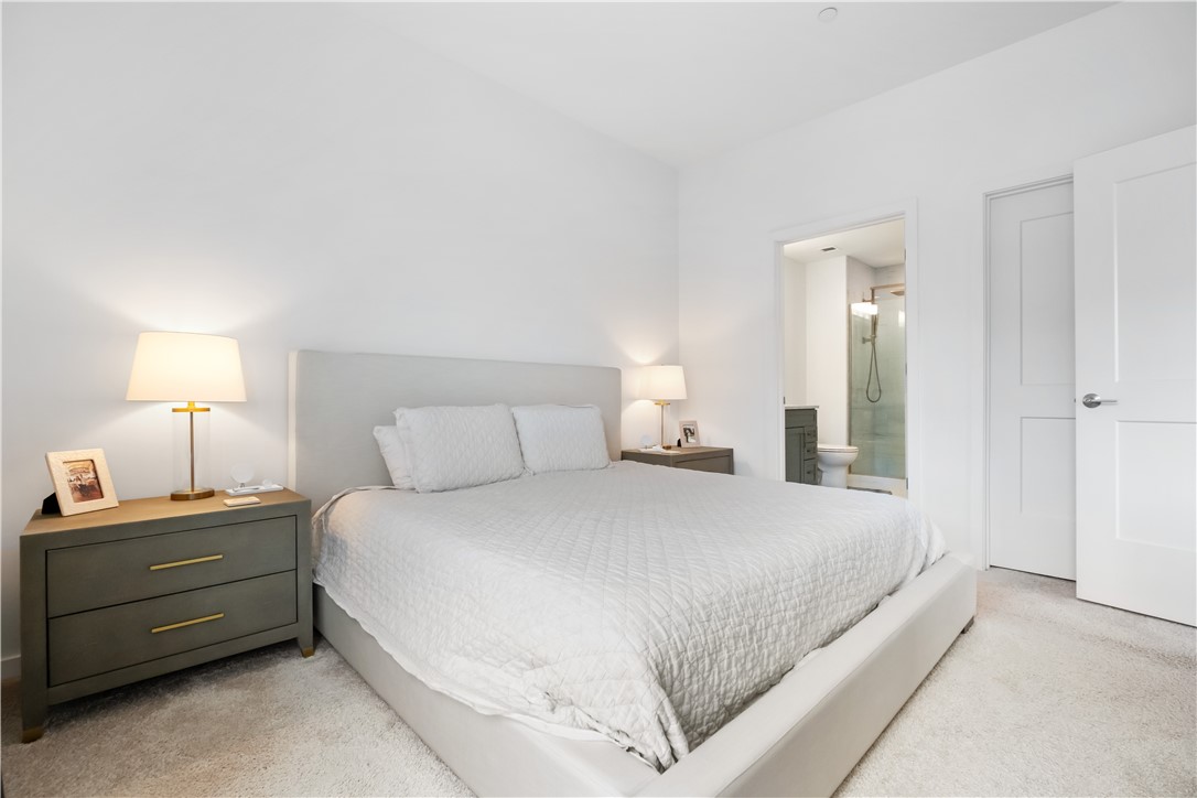 2635 Penn Ave. 318