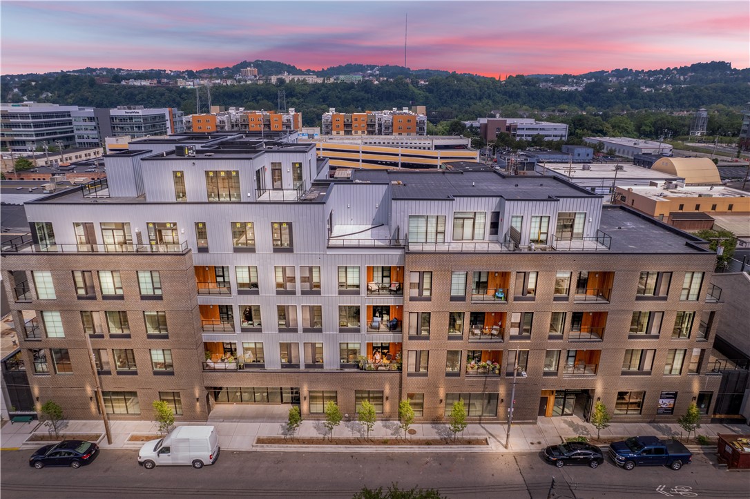 2635 Penn Ave. 318