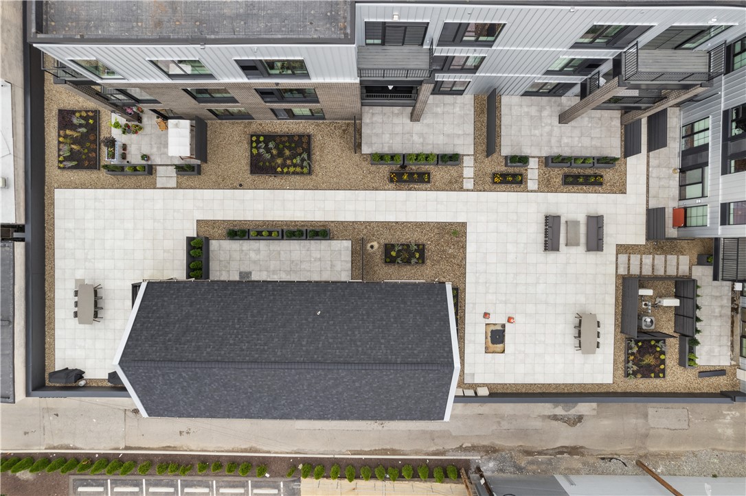 2635 Penn Ave. 318