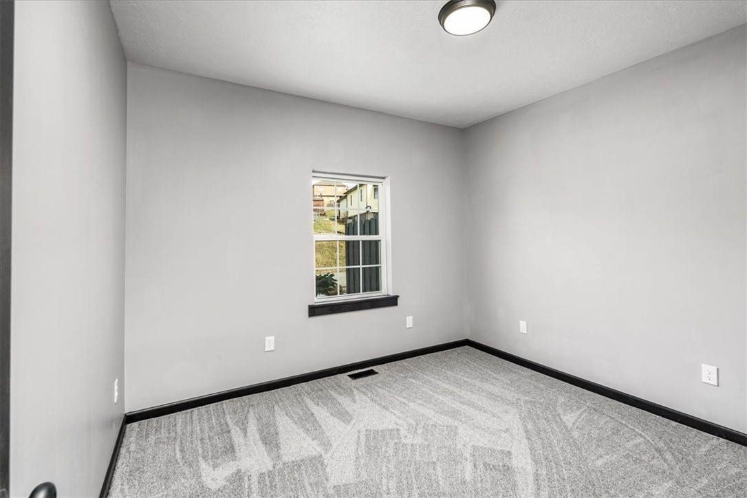 300 3rd Avenue