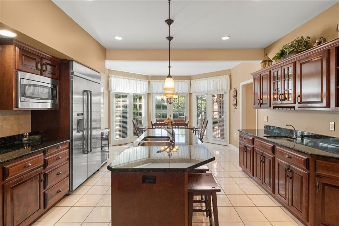 321 Williamsburg Ct
