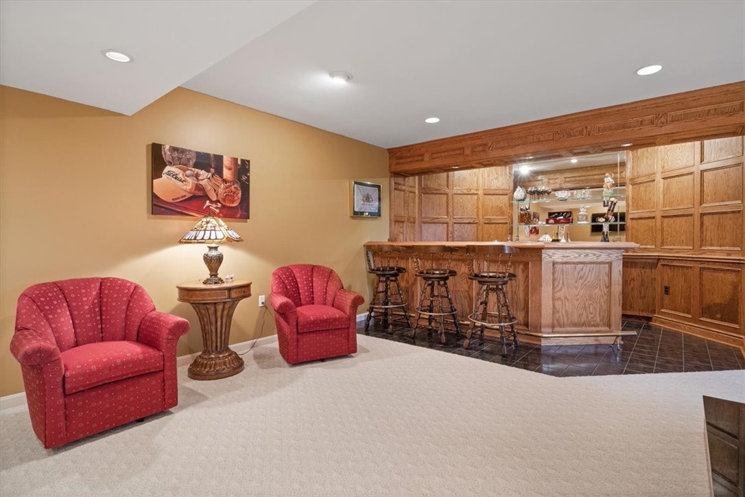 321 Williamsburg Ct