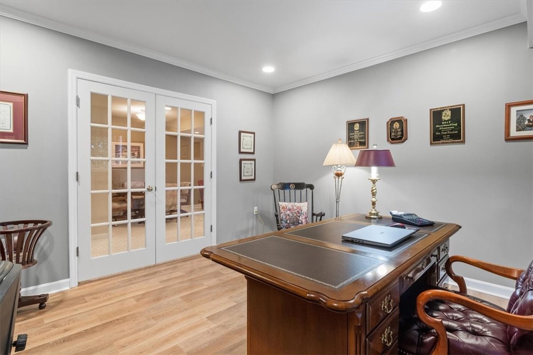 321 Williamsburg Ct