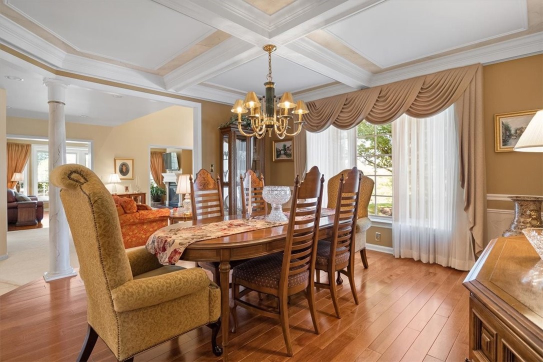 321 Williamsburg Ct