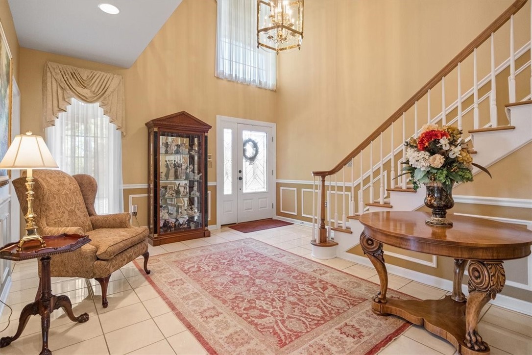 321 Williamsburg Ct