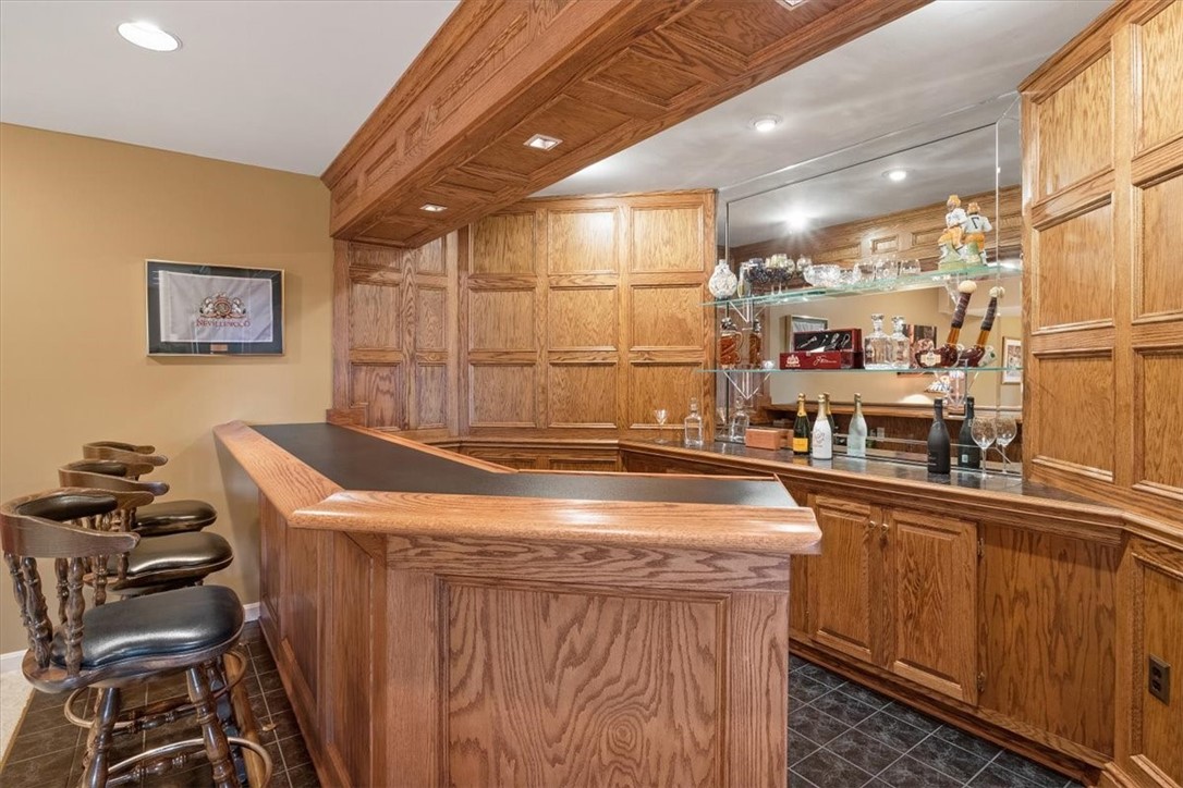 321 Williamsburg Ct