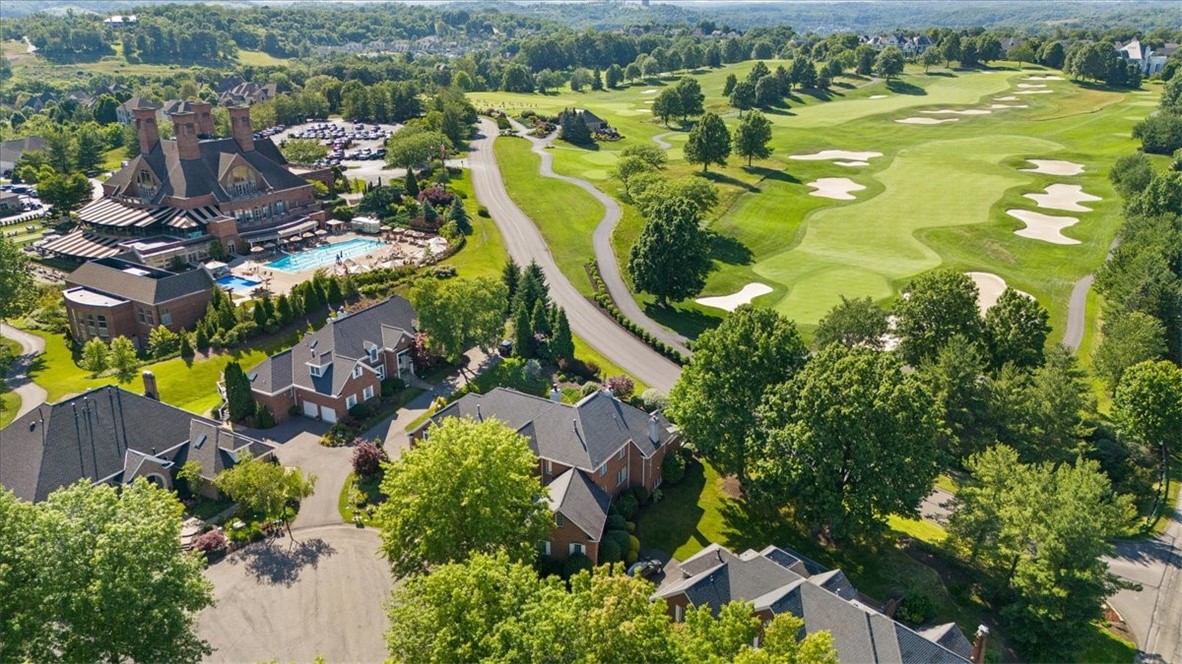 321 Williamsburg Ct