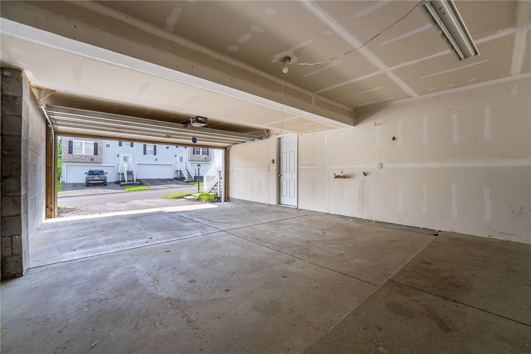 206 Mountain Dr
