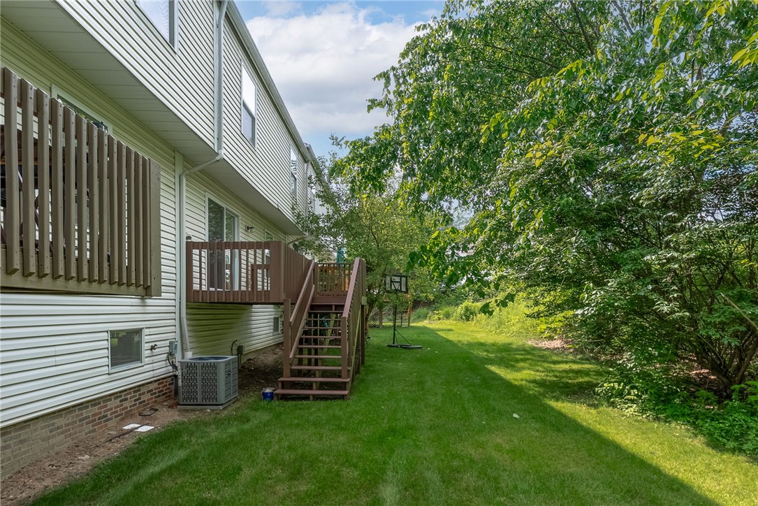 206 Mountain Dr